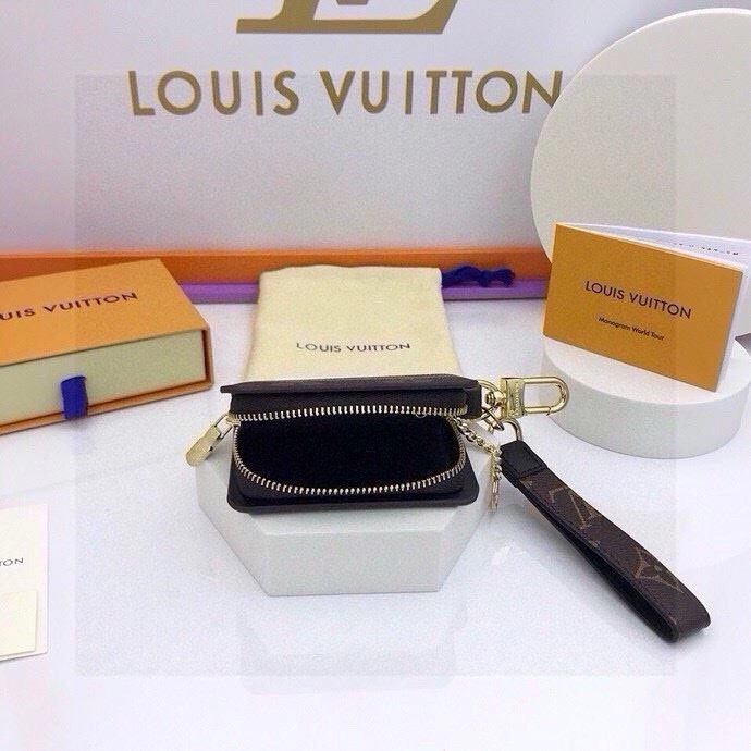 RelaxedFit Louis Vuitton Keychains 265085