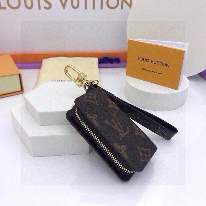RelaxedFit Louis Vuitton Keychains 265085
