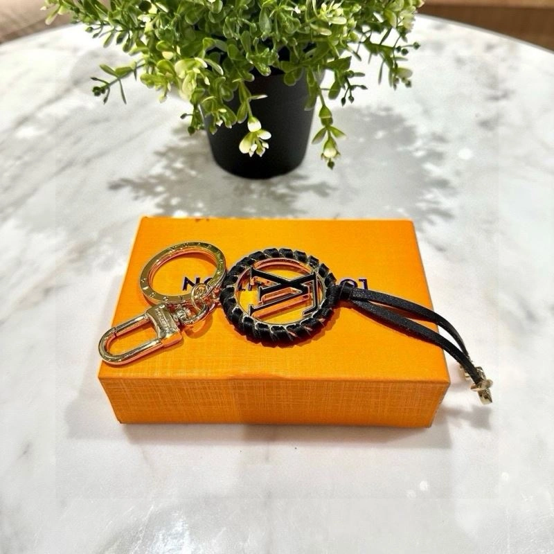 SmoothTexture Louis Vuitton Keychains 265069