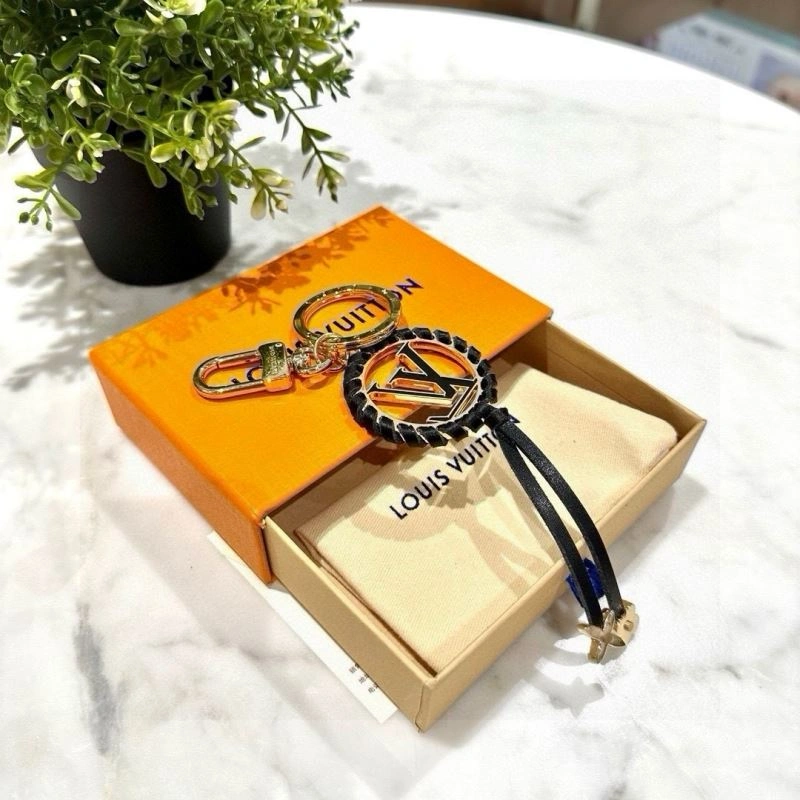 SmoothTexture Louis Vuitton Keychains 265069