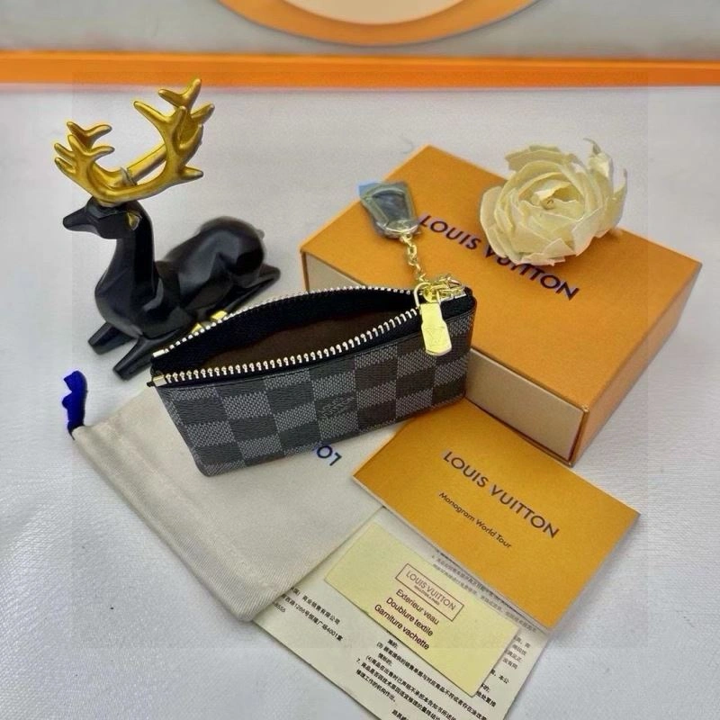 Louis Vuitton Keychains Sophisticated 265077