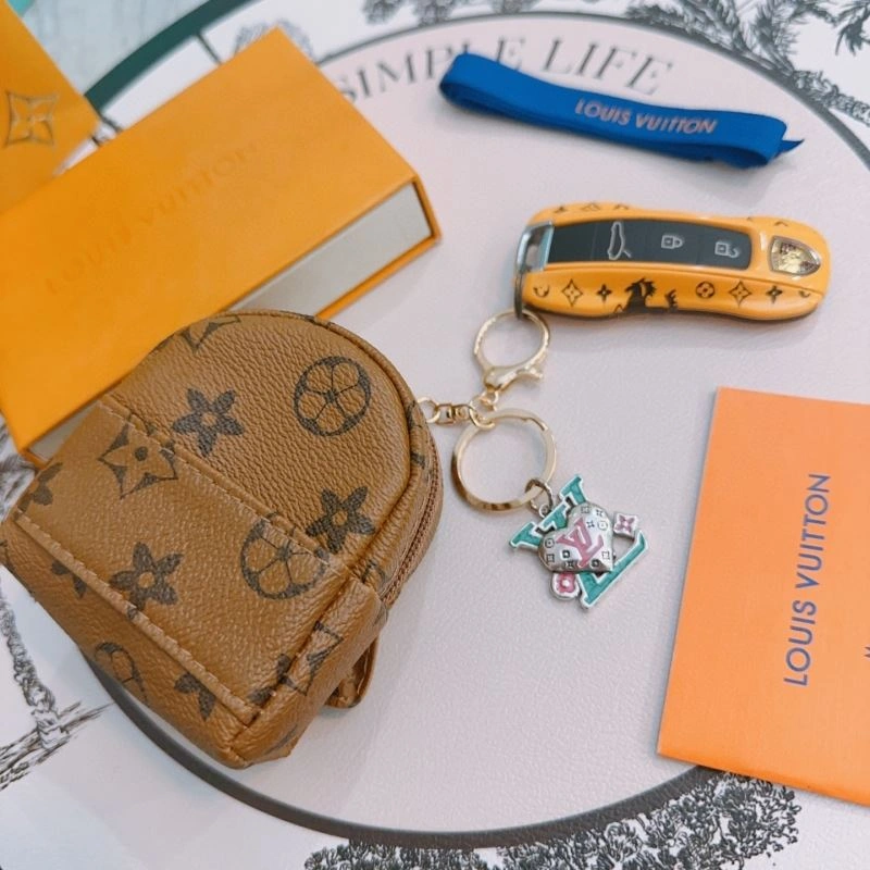 Versatile Louis Vuitton Keychains 265050