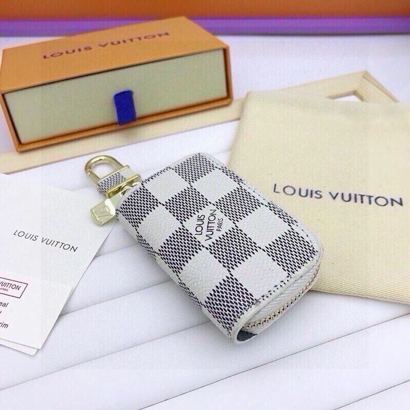 Sustainable Louis Vuitton Keychains 265023