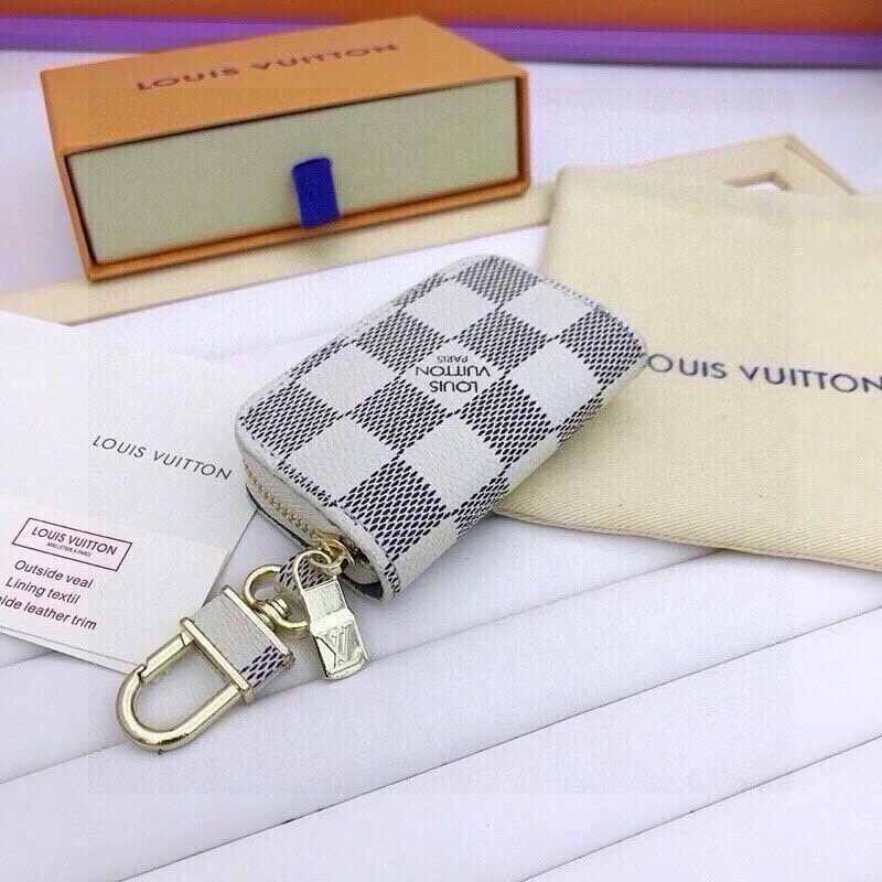 Sustainable Louis Vuitton Keychains 265023