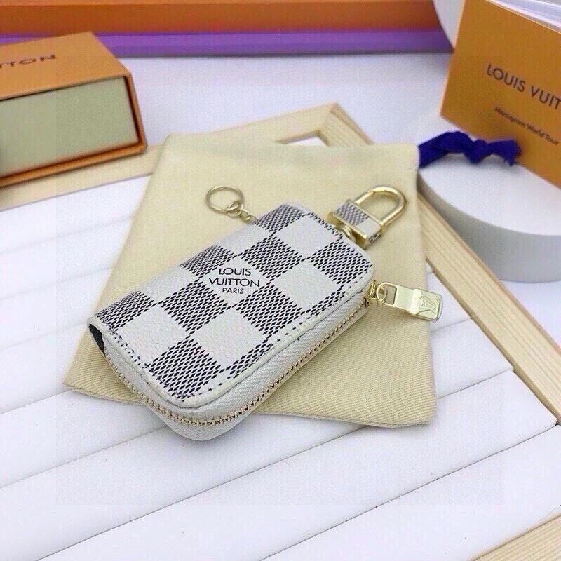 Sustainable Louis Vuitton Keychains 265023