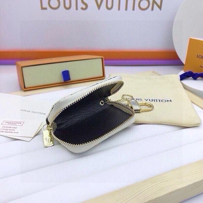 Sustainable Louis Vuitton Keychains 265023