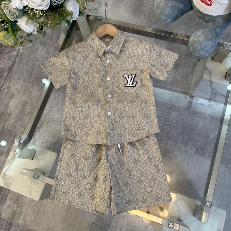 UrbanChic Louis Vuitton Kids 132215