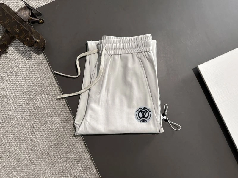 Functional Louis Vuitton Long Pants 138658