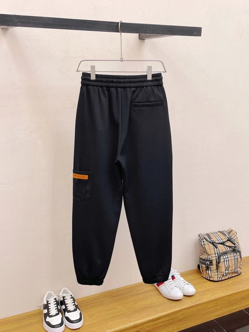 Louis Vuitton Long Pants Casual 137867