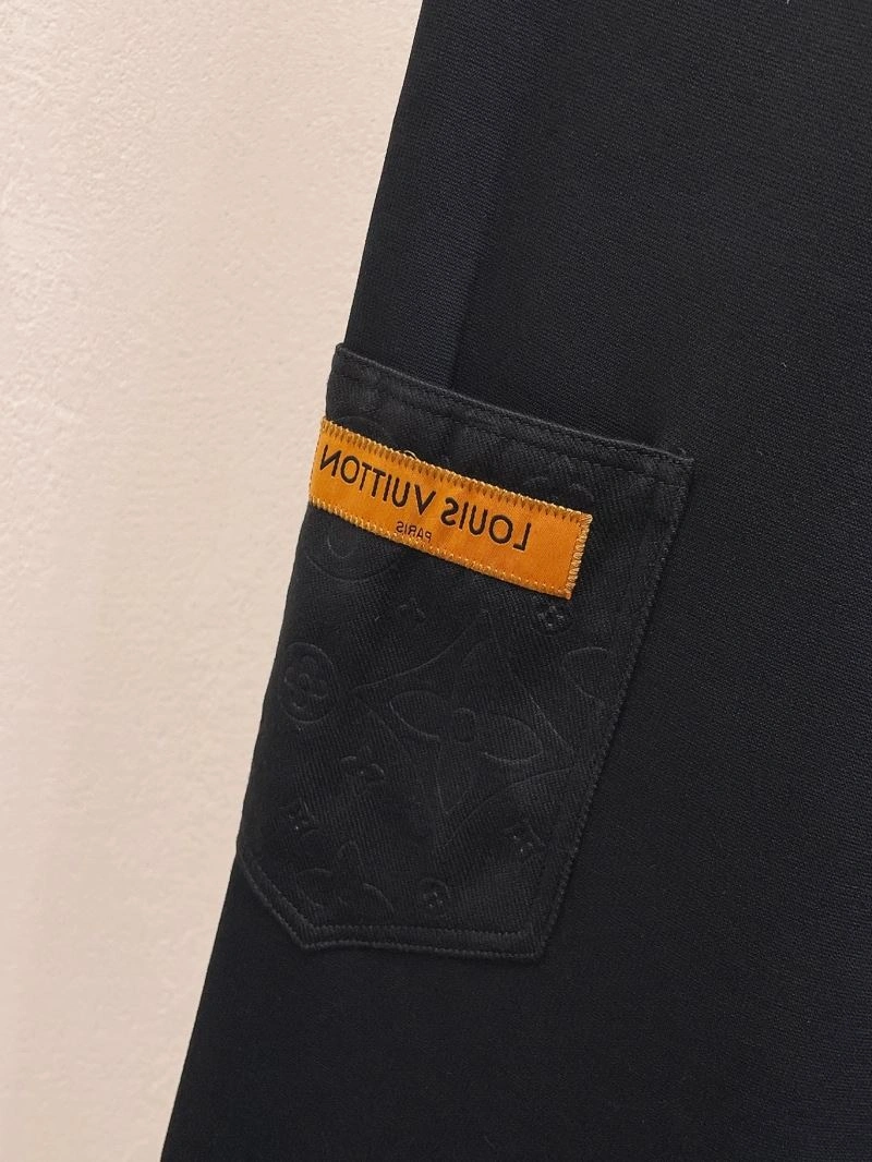 Louis Vuitton Long Pants Casual 137867