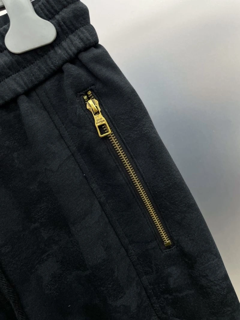 Seasonal Louis Vuitton Long Pants 137830