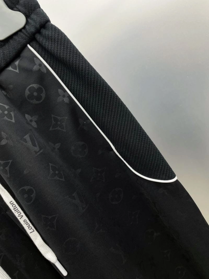 Louis Vuitton Long Pants Casual 137824
