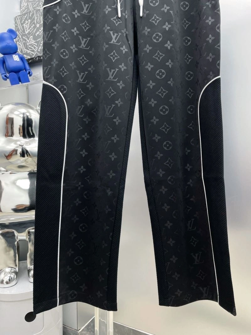 Louis Vuitton Long Pants Casual 137824