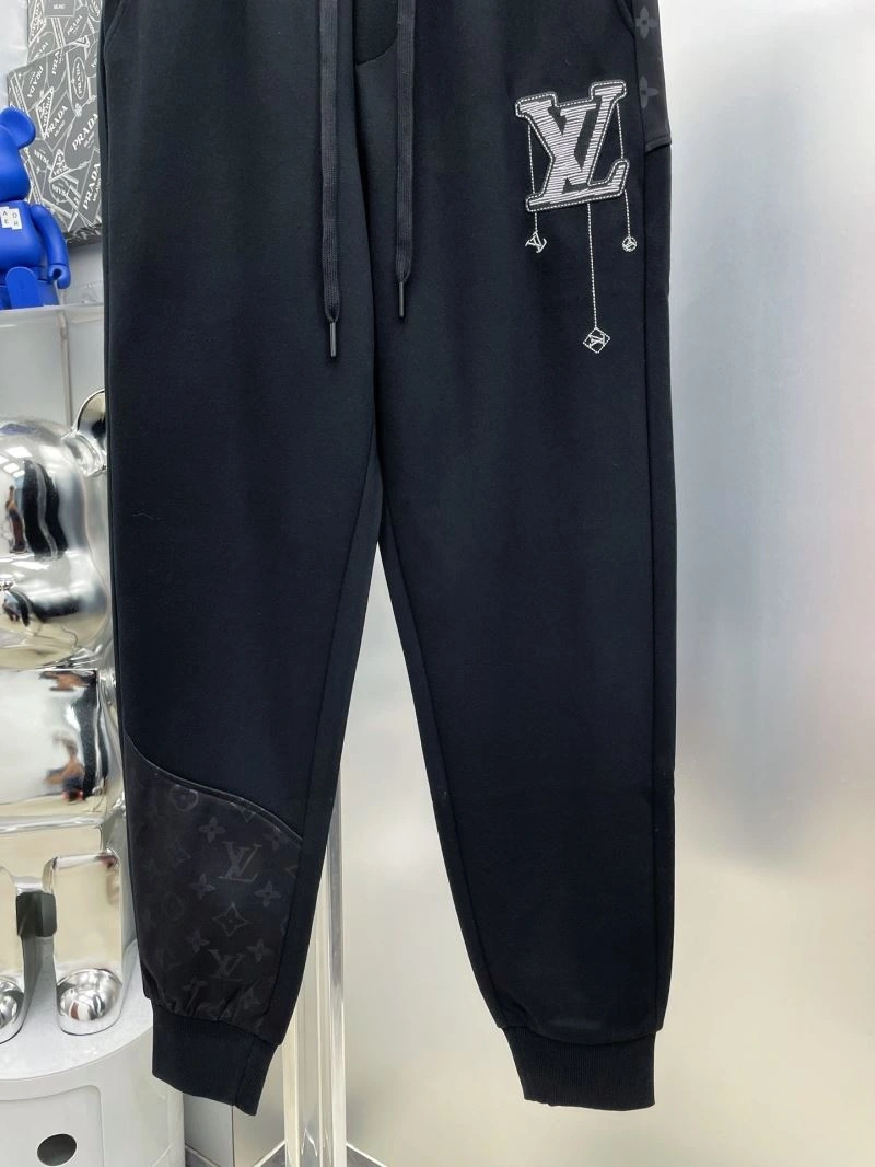 Lightweight Louis Vuitton Long Pants 137810