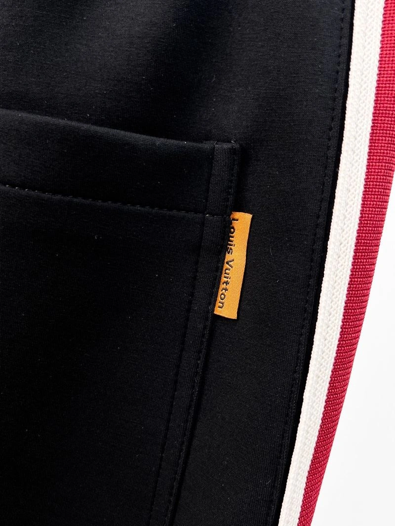 Minimalist Louis Vuitton Long Pants 137795