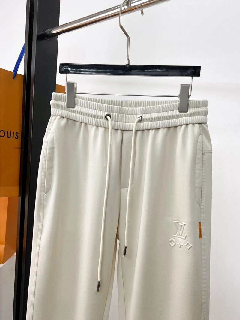 Reliable Louis Vuitton Long Pants 137800