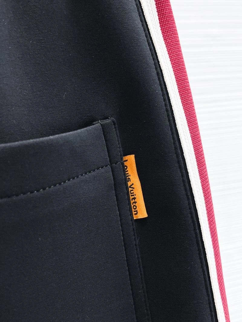 Refined Louis Vuitton Long Pants 137802