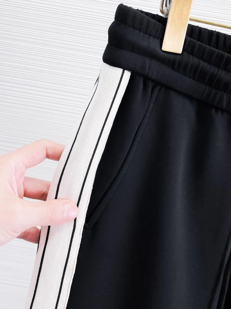 Louis Vuitton Long Pants WellDesigned 137823