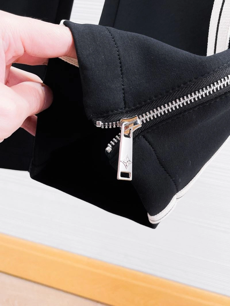 Louis Vuitton Long Pants WellDesigned 137823