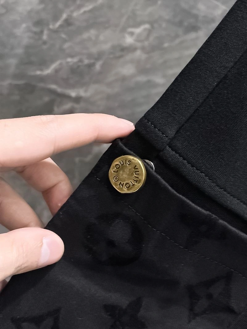 Louis Vuitton Long Pants WeatherProof 136964
