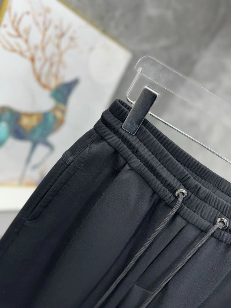 Lightweight Louis Vuitton Long Pants 136903