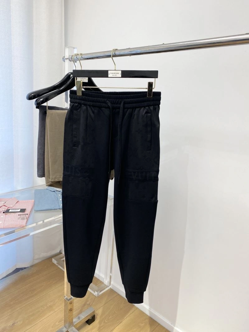 Louis Vuitton Long Pants Effortless 136909