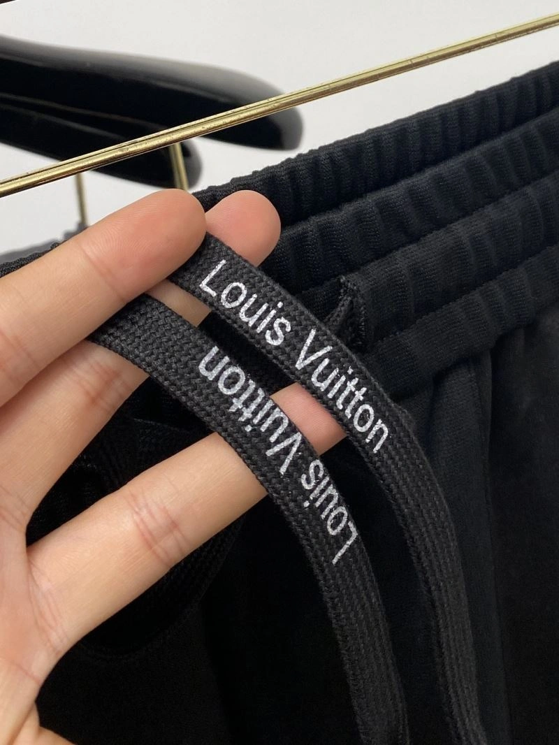 Louis Vuitton Long Pants Effortless 136909