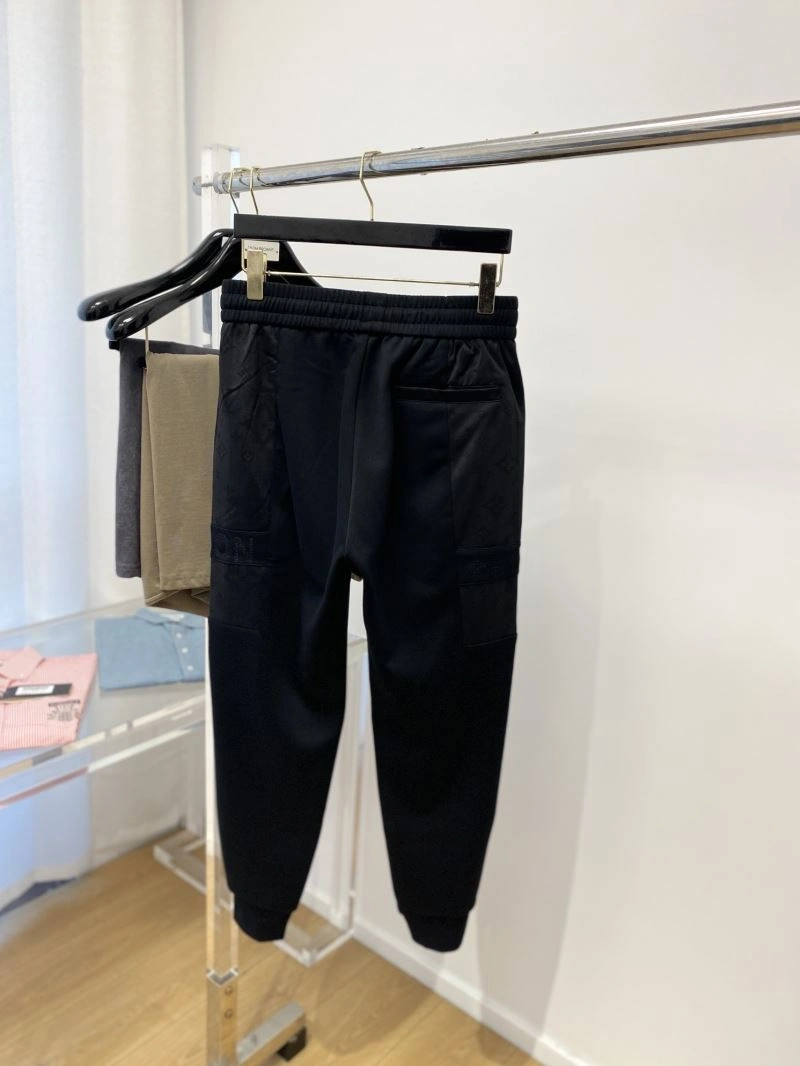 Louis Vuitton Long Pants Effortless 136909