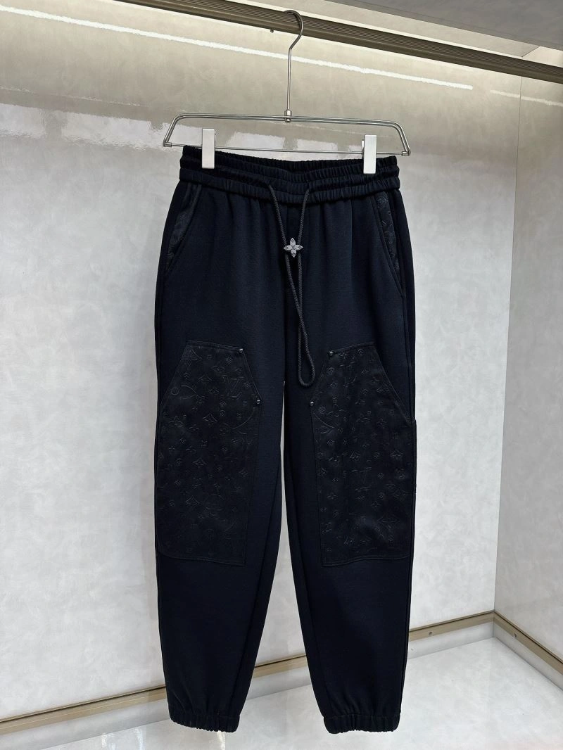 UrbanChic Louis Vuitton Long Pants 136917