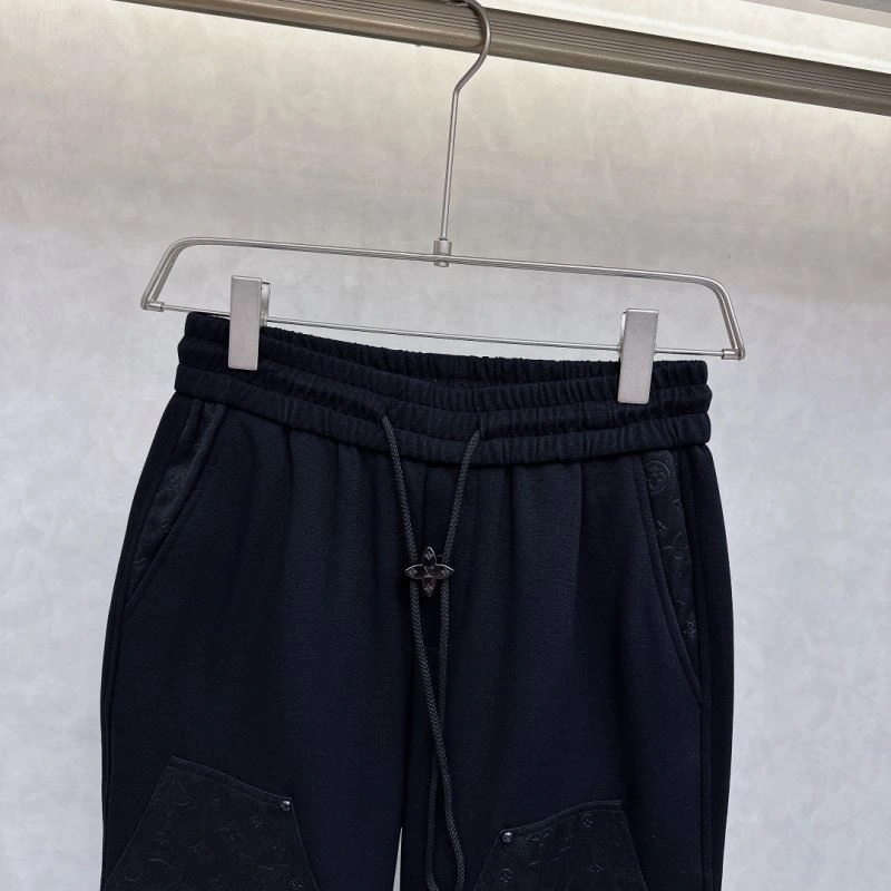 UrbanChic Louis Vuitton Long Pants 136917