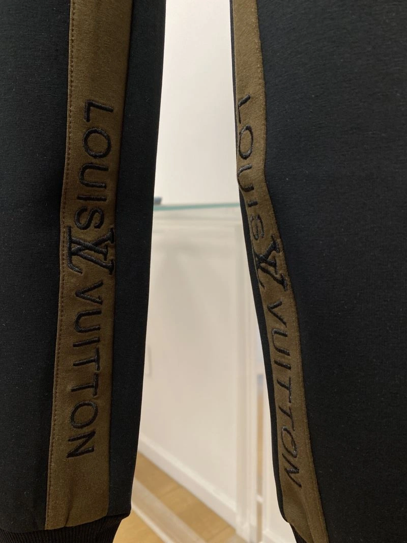 Modern Louis Vuitton Long Pants 136899