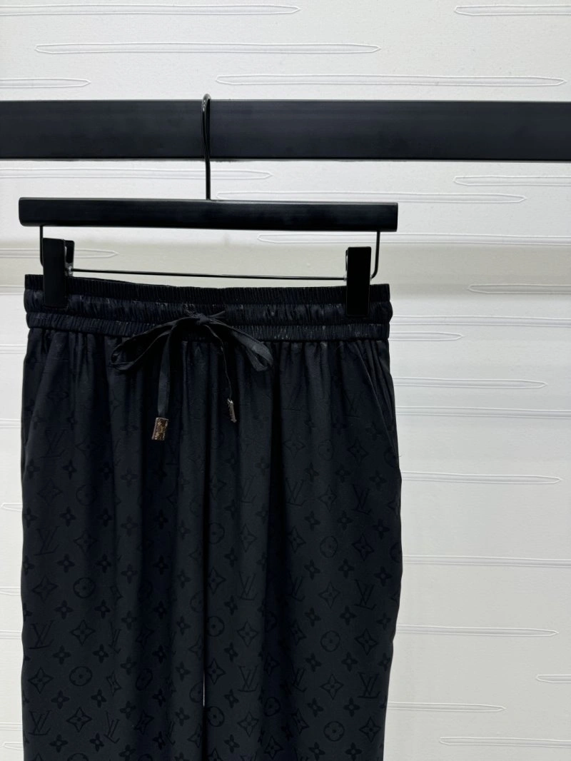 EyeCatching Louis Vuitton Long Pants 131067