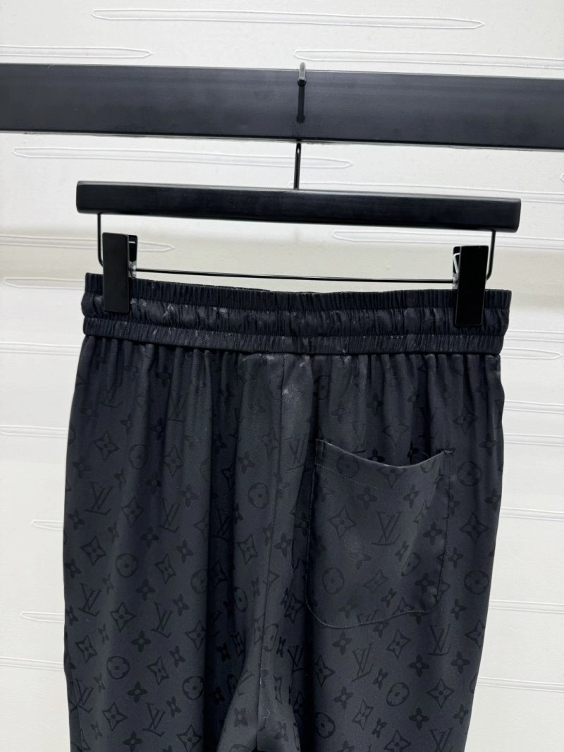 EyeCatching Louis Vuitton Long Pants 131067
