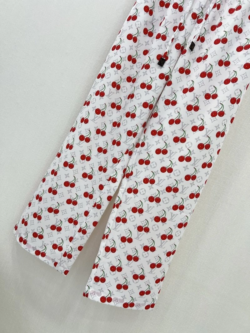Louis Vuitton Long Pants UrbanChic 131062