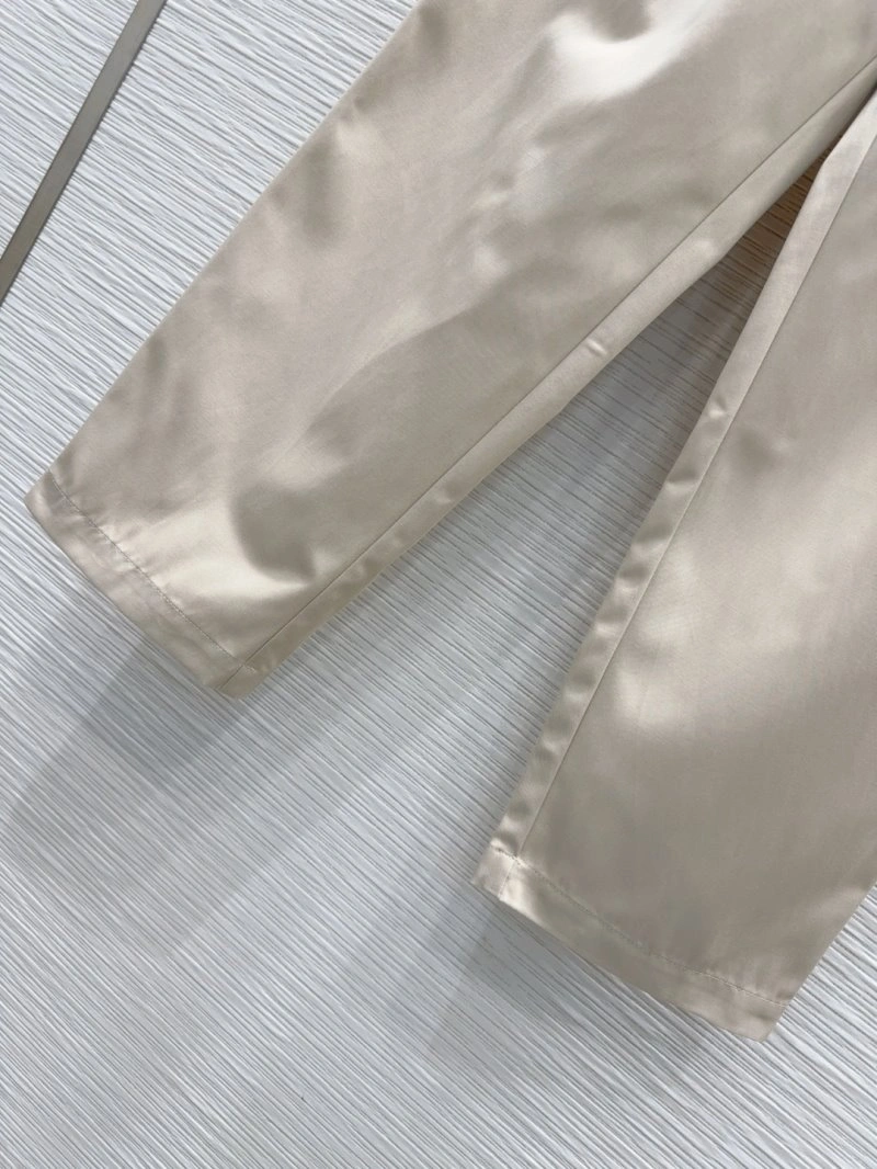 Louis Vuitton Long Pants Sleek 131784