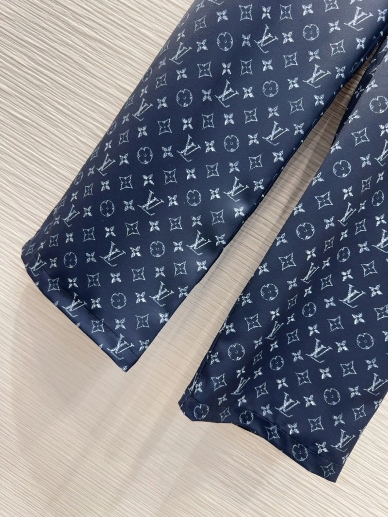 Chic Louis Vuitton Long Pants 131800