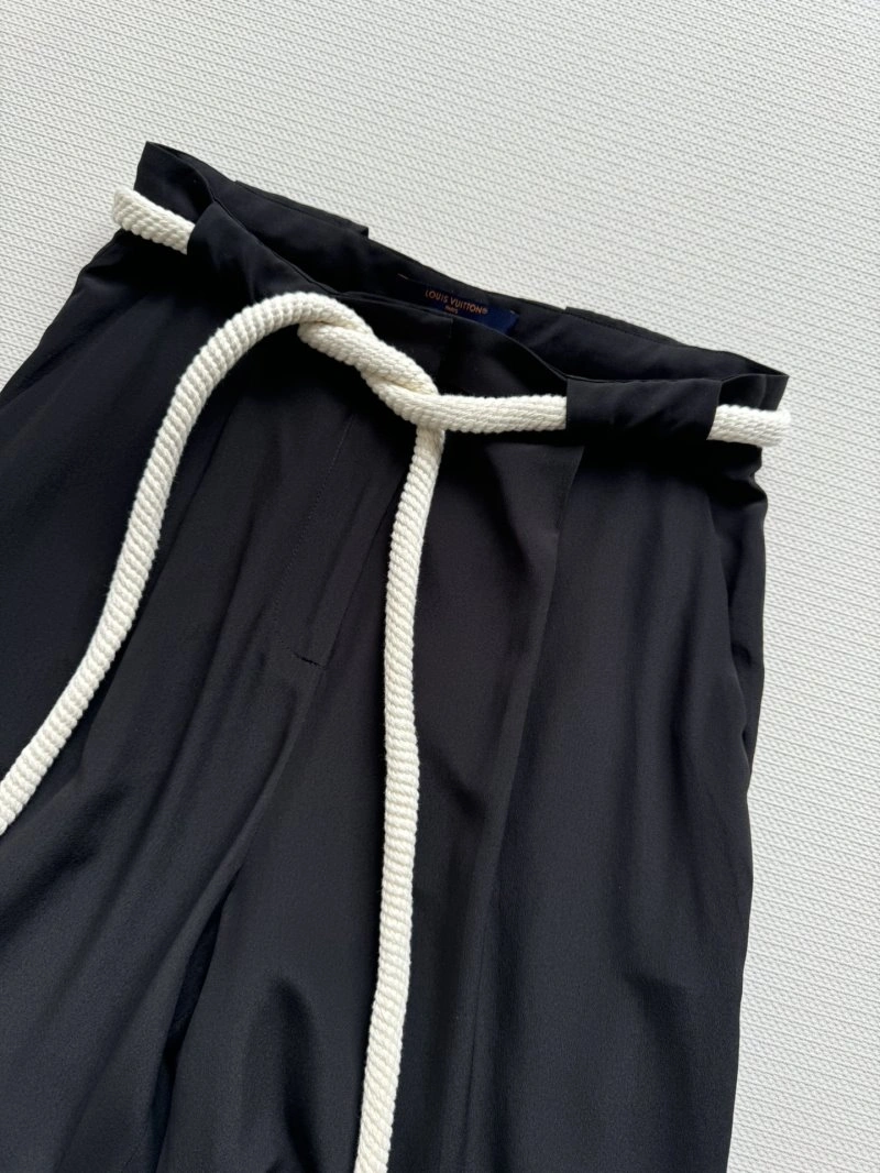 Versatile Louis Vuitton Long Pants 130773