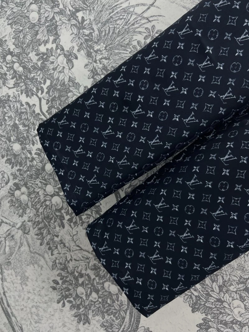 Louis Vuitton Long Pants Flexible 130787