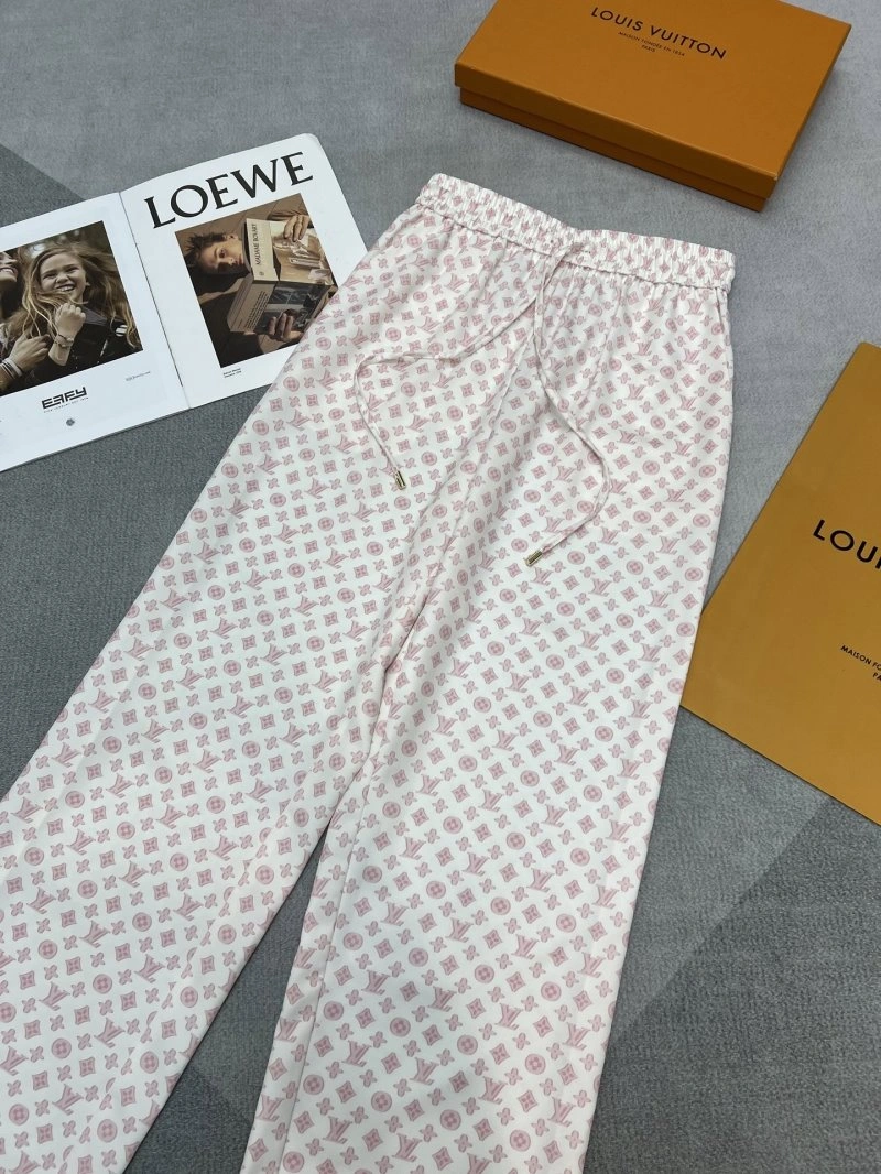 Louis Vuitton Long Pants Flexible 130784
