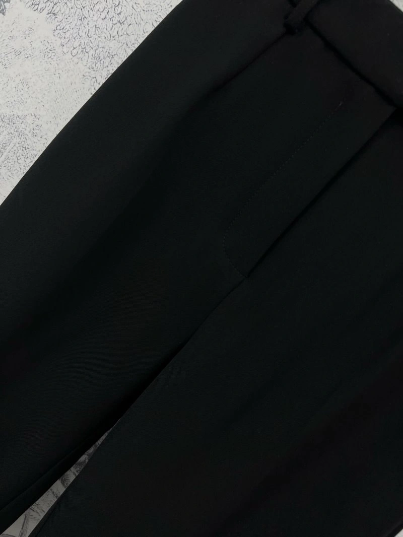 Sustainable Louis Vuitton Long Pants 130770
