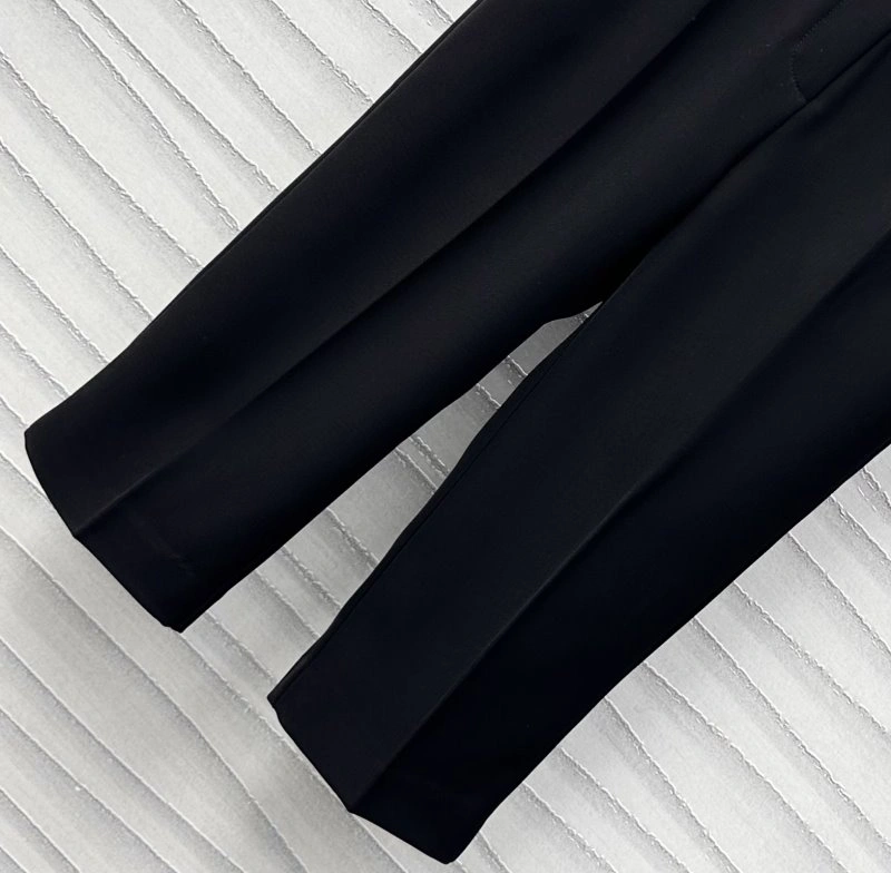 Sporty Louis Vuitton Long Pants 130777