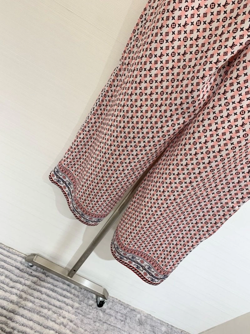 Louis Vuitton Long Pants UrbanStyle 130774
