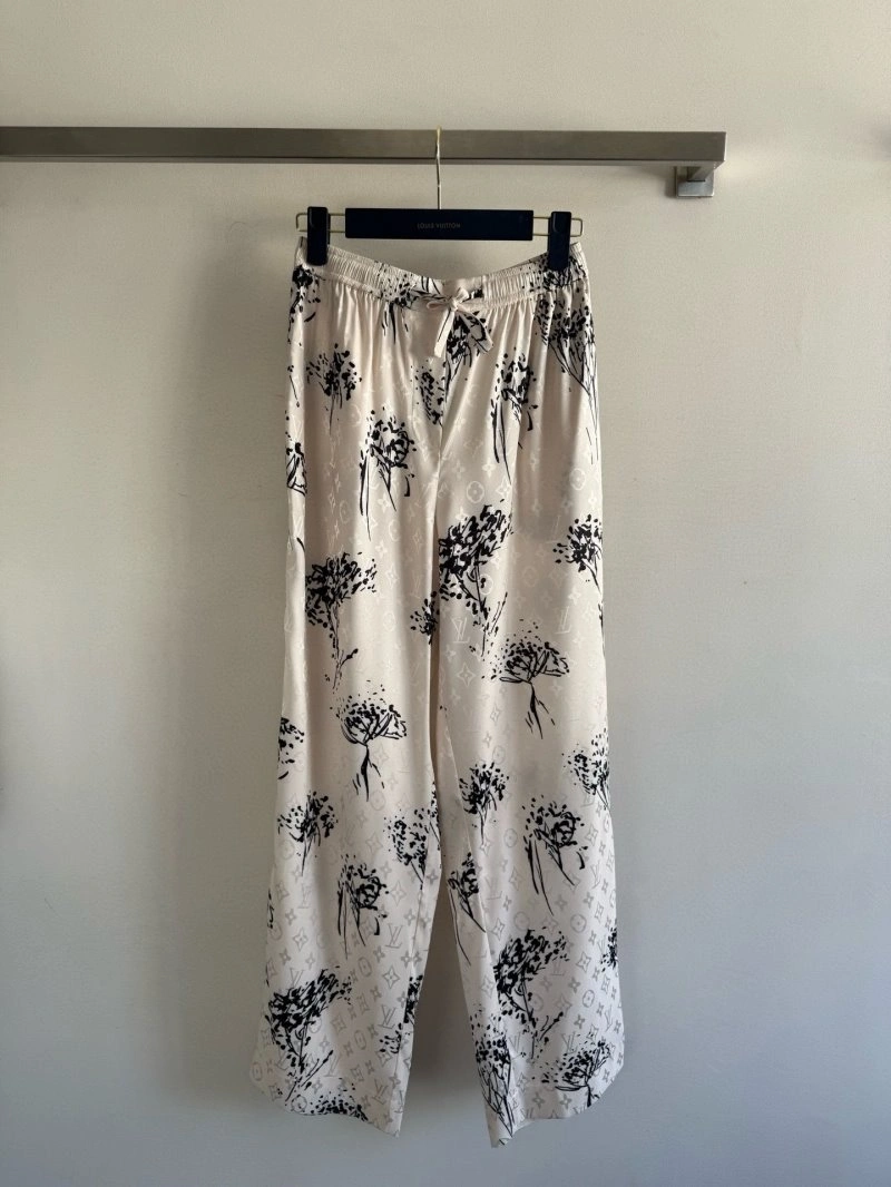 Louis Vuitton Long Pants Trendsetting 130759