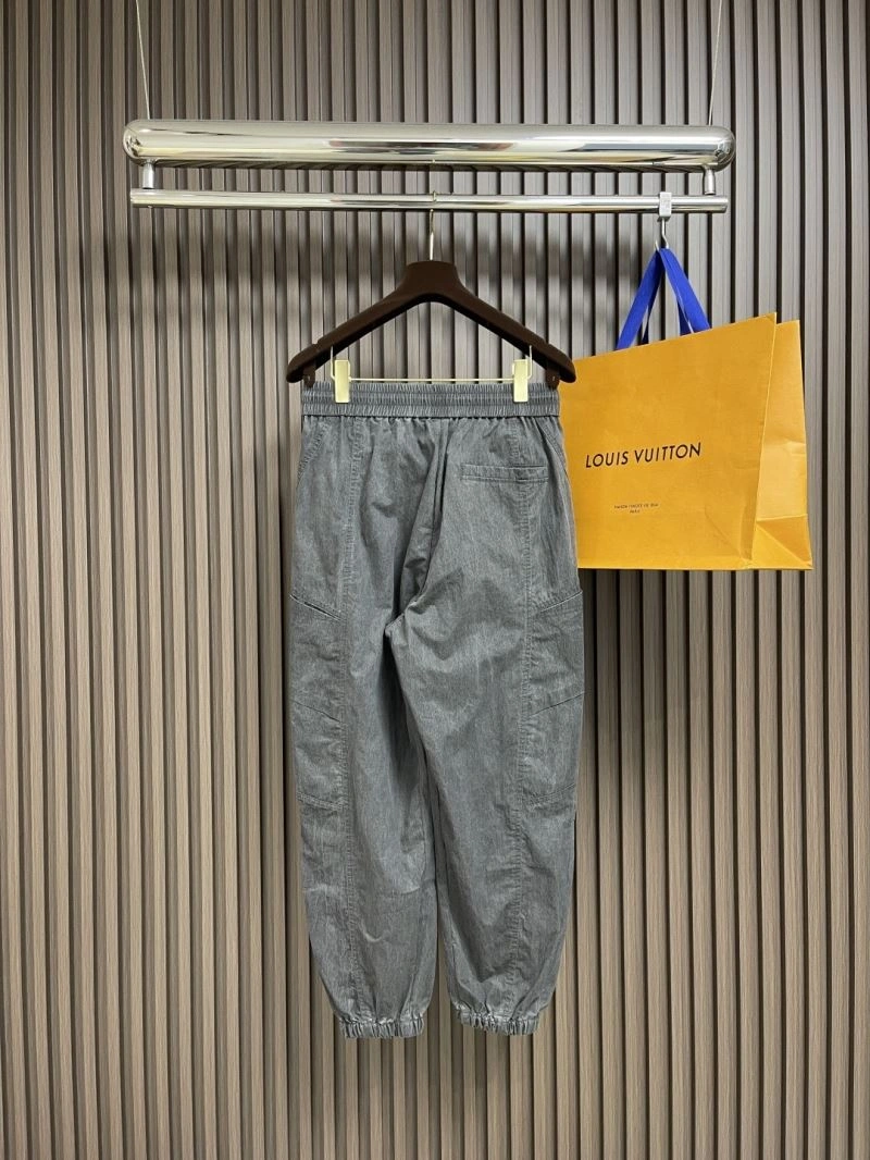 Stylish Louis Vuitton Long Pants 135894