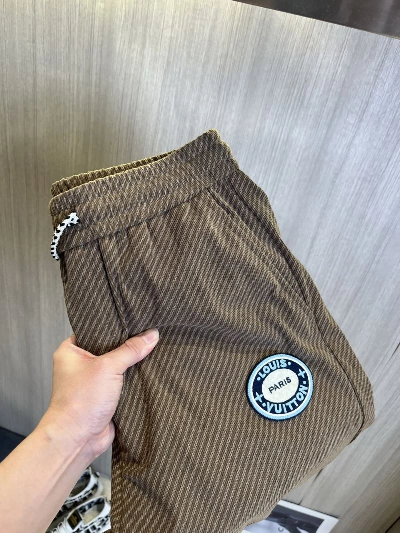 Sleek Louis Vuitton Long Pants 135853