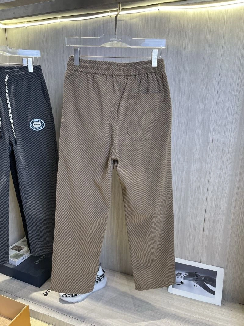 Sleek Louis Vuitton Long Pants 135853
