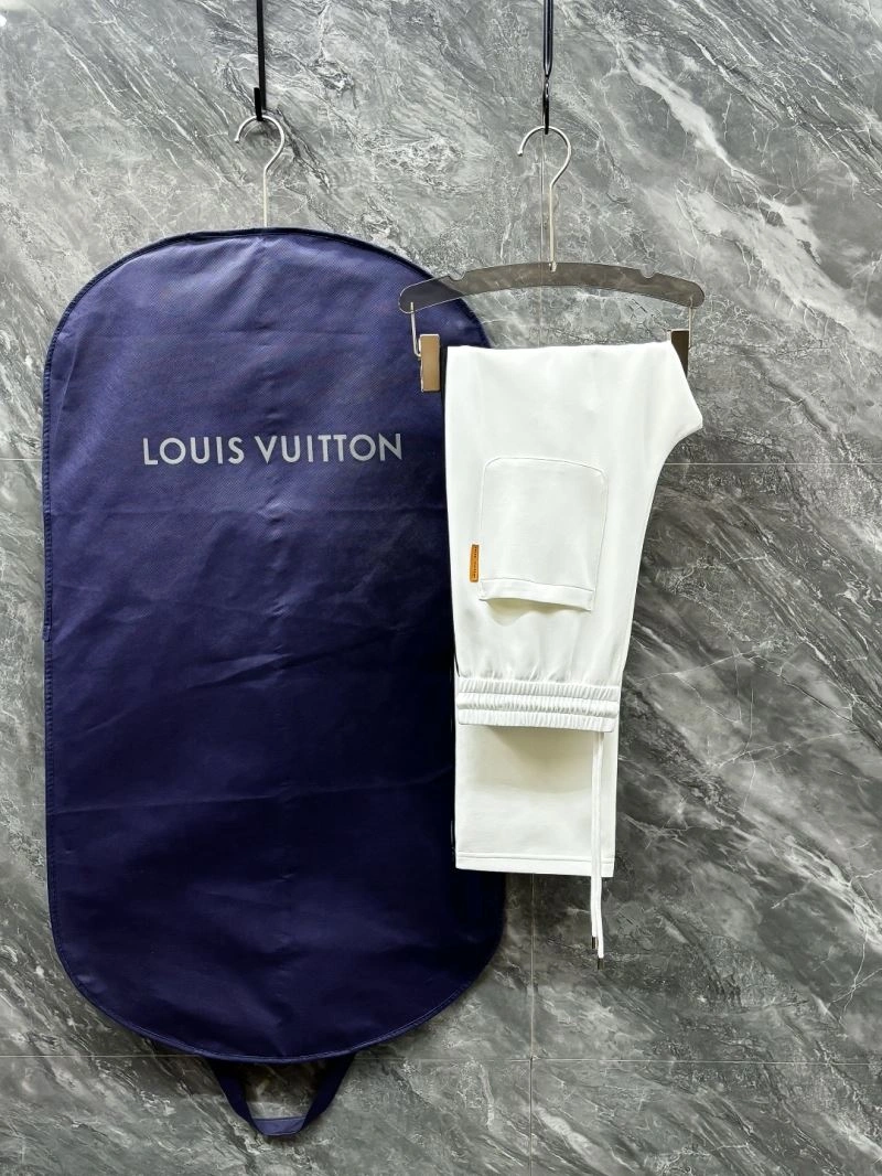 Louis Vuitton Long Pants ZipUp 135852
