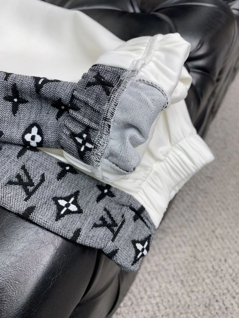 ModernLook Louis Vuitton Long Pants 135012