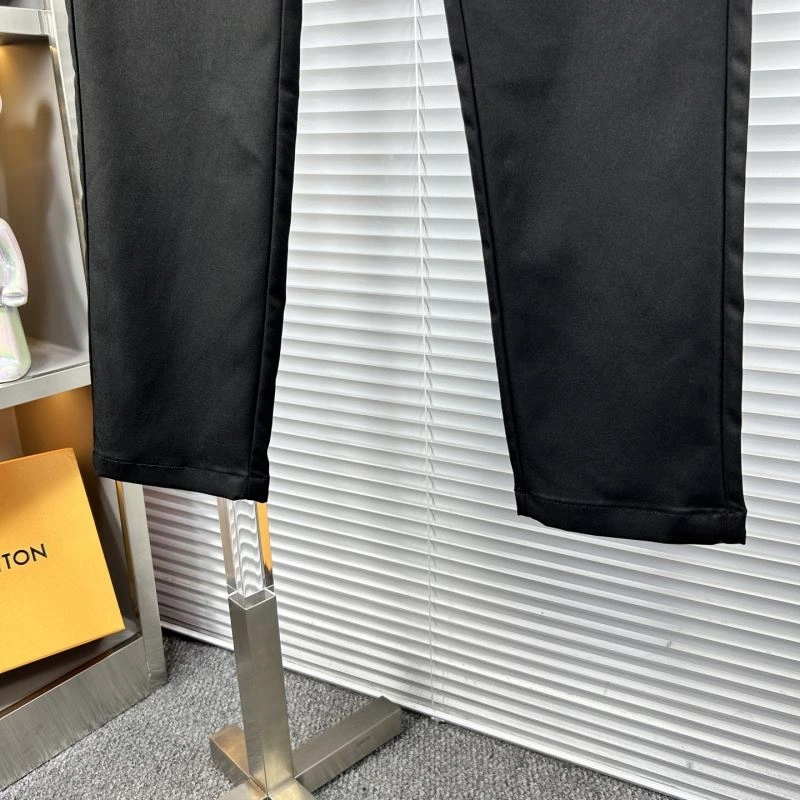 TechFriendly Louis Vuitton Long Pants 135018