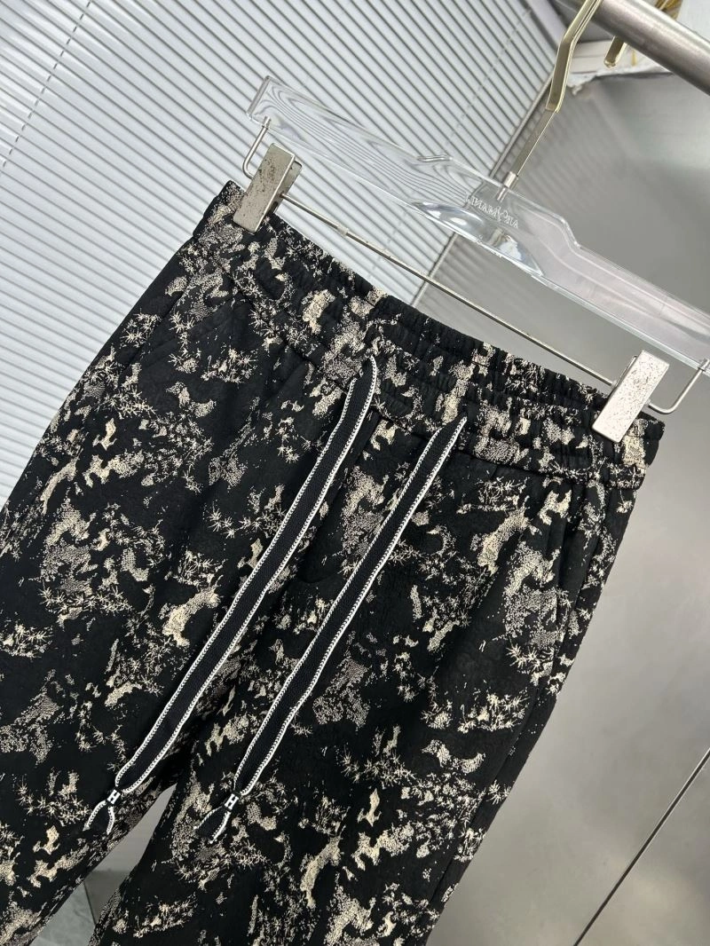 Sporty Louis Vuitton Long Pants 135010